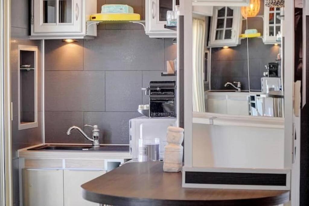 Beautiful 28M2 Studio With Balcony คานส์ ภายนอก รูปภาพ