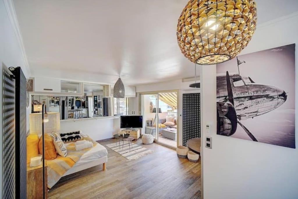 Beautiful 28M2 Studio With Balcony คานส์ ภายนอก รูปภาพ