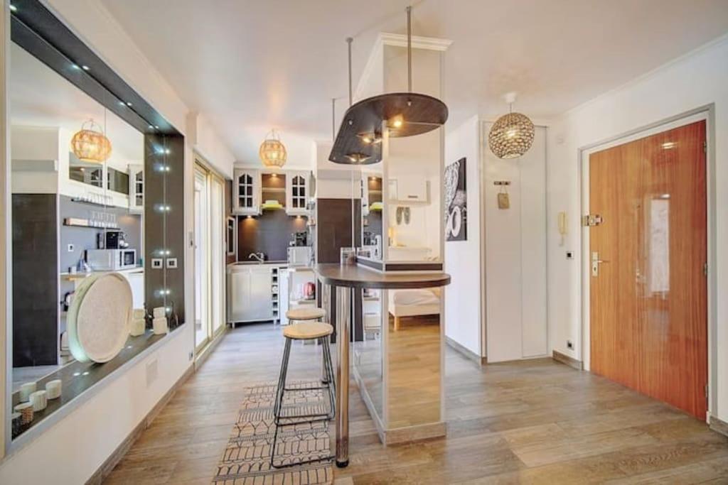 Beautiful 28M2 Studio With Balcony คานส์ ภายนอก รูปภาพ